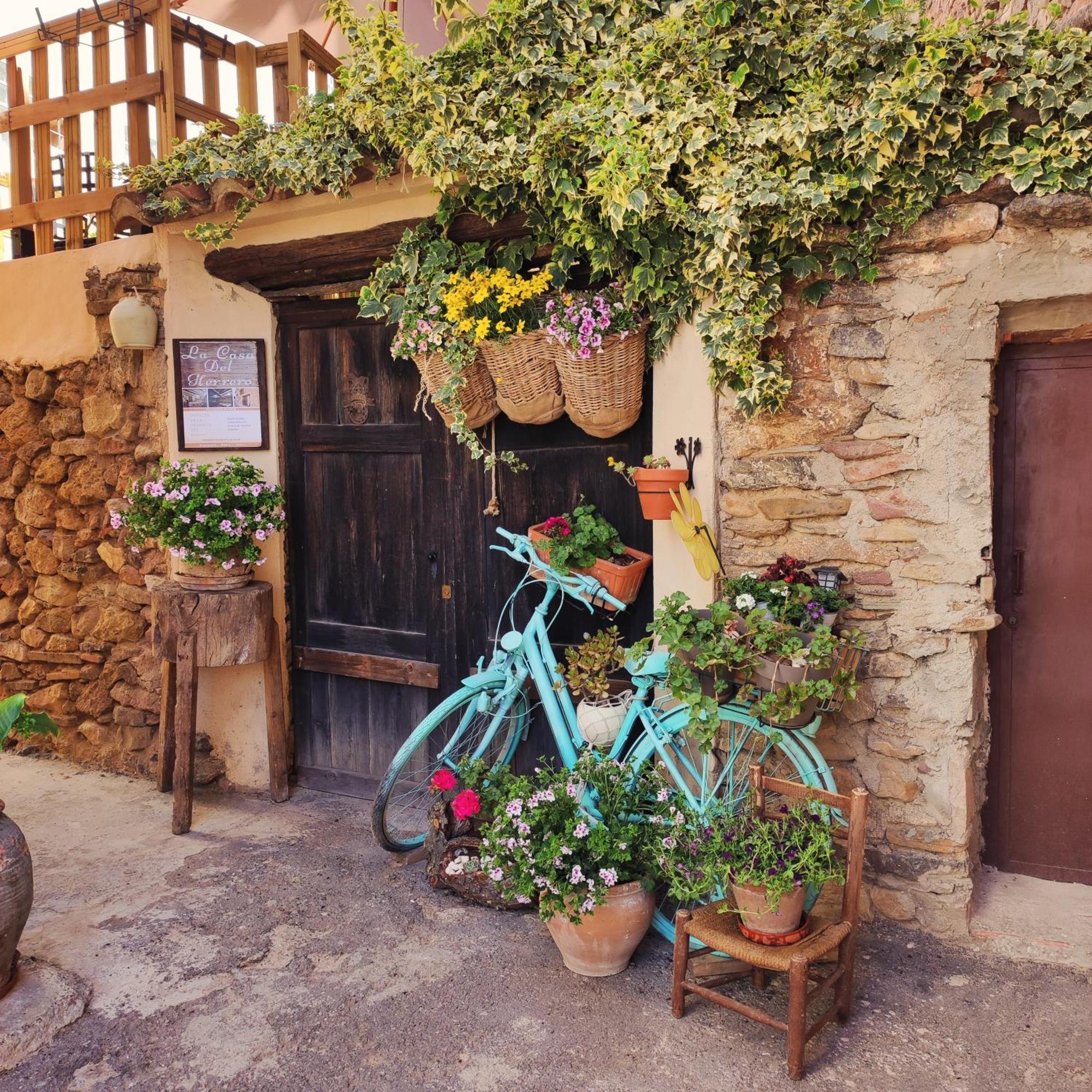Alcoba Con Patio Del Siglo XIX Vila Villanueva de Viver Exterior foto