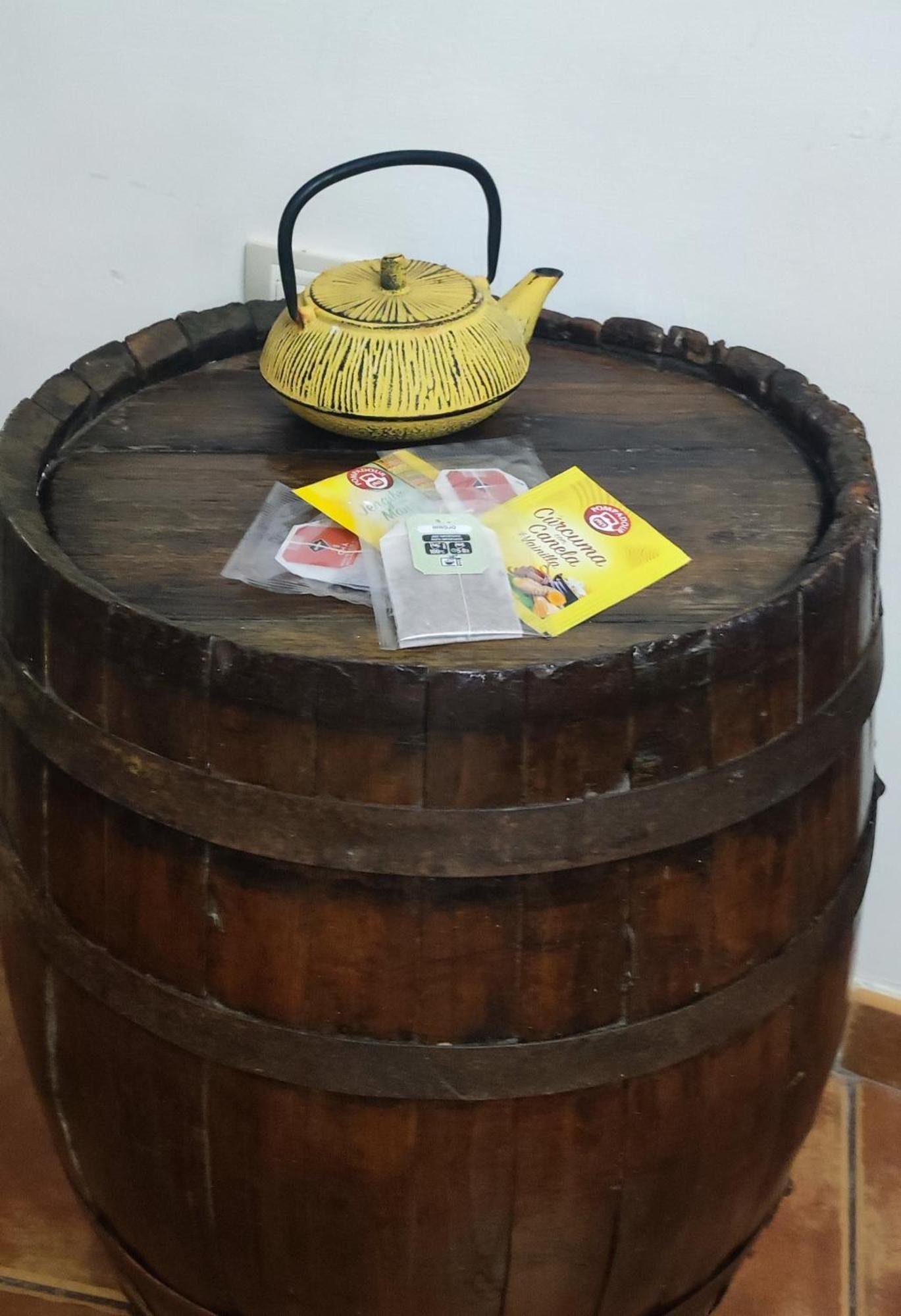 Alcoba Con Patio Del Siglo XIX Vila Villanueva de Viver Exterior foto